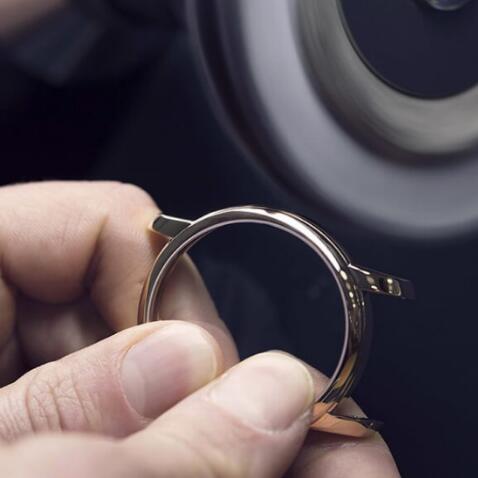 卡地亚手表售后服务中心地址（卡地亚处理裂纹）